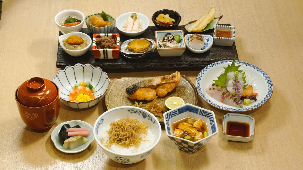 お食事